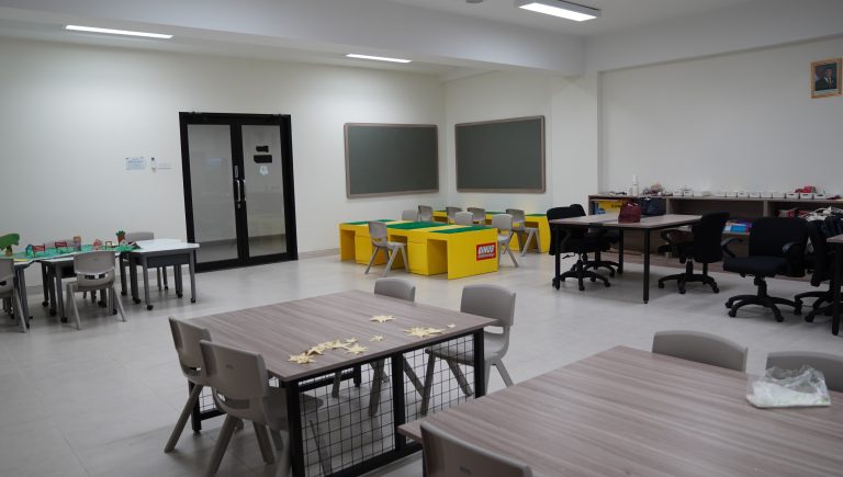 Hands-On Fun and Learning:  Welcome to BINUS SCHOOL Surabaya’s Makerspace